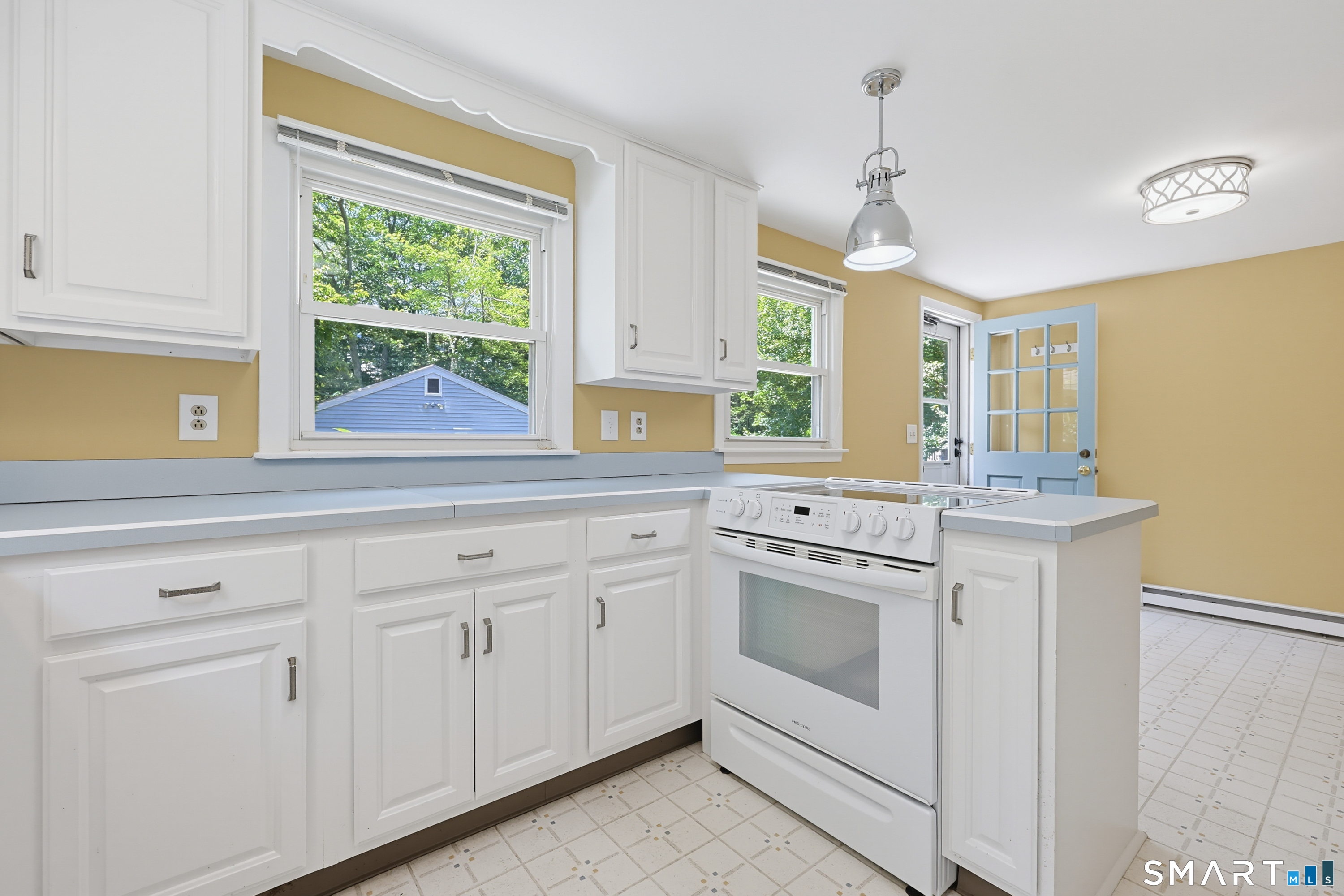 28 N Bride Brook Road East Lyme CT 06357