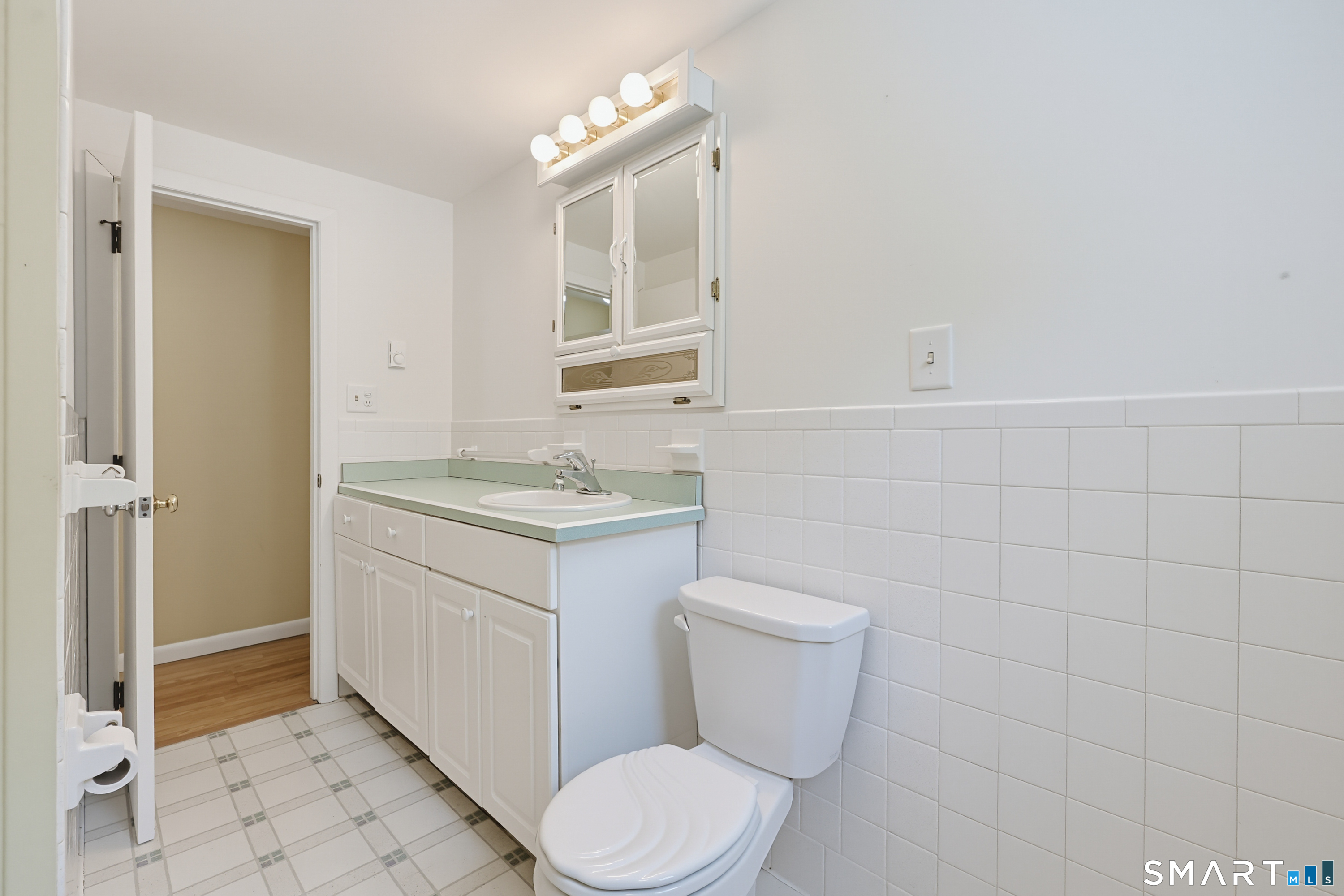 28 N Bride Brook Road East Lyme CT 06357
