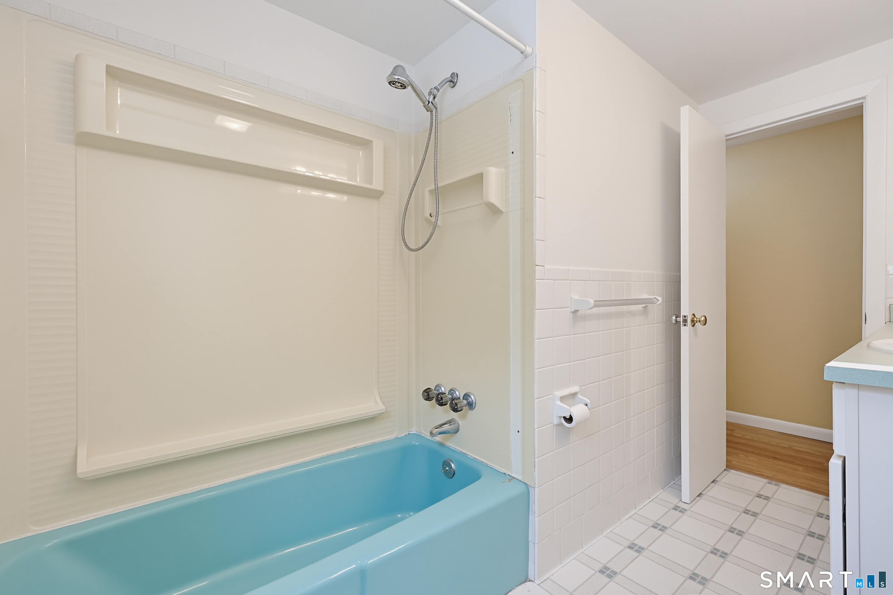 28 N Bride Brook Road East Lyme CT 06357