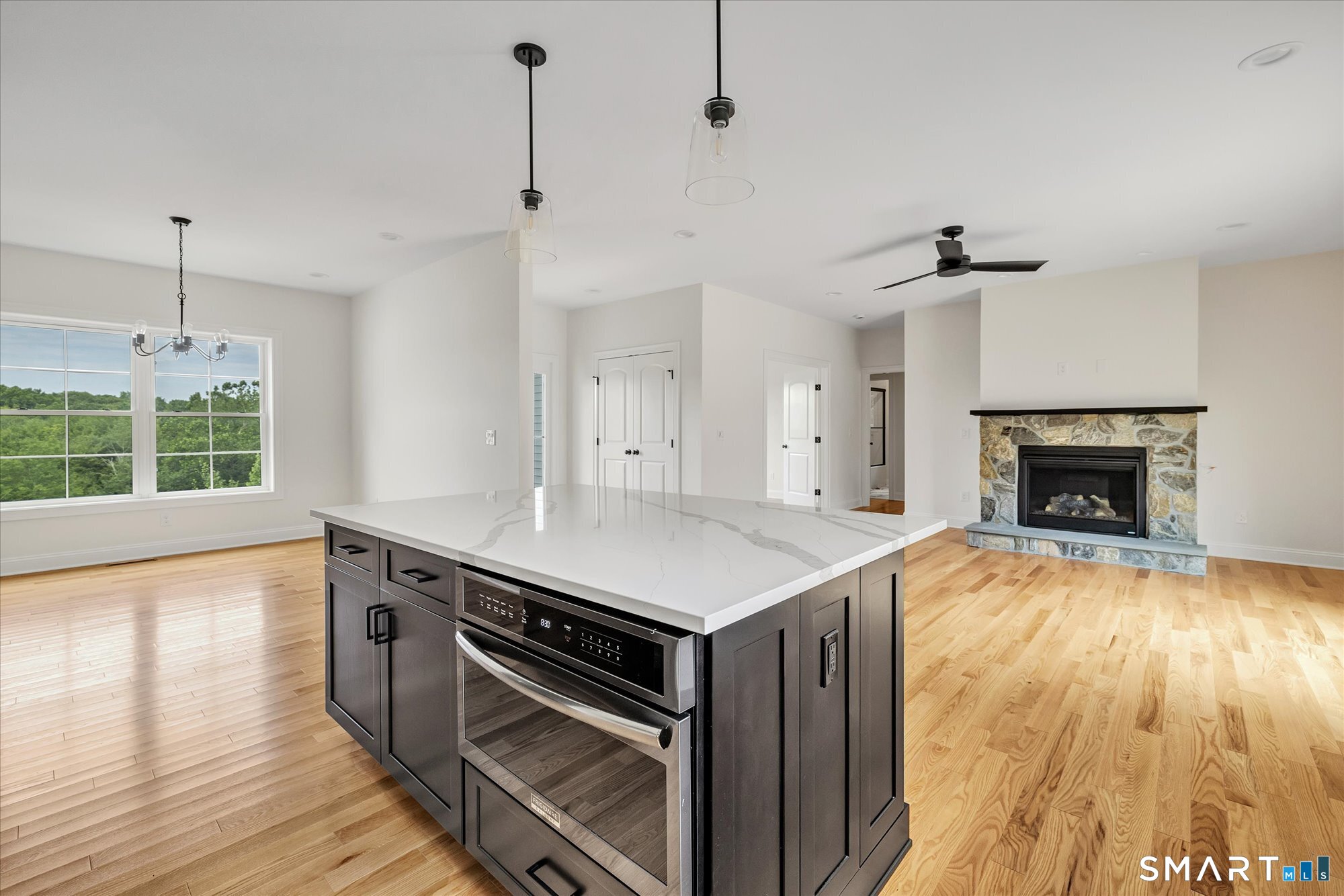 20 Hunting Ridge Road Middlebury CT 06762