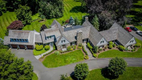 7 Taunton Lane Newtown CT 06470