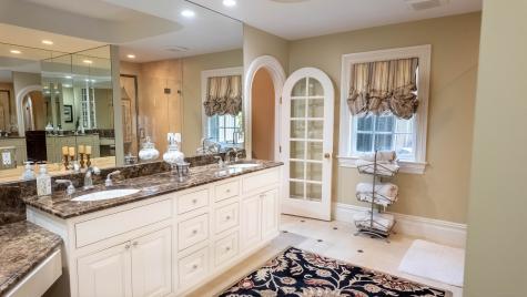 7 Taunton Lane Newtown CT 06470