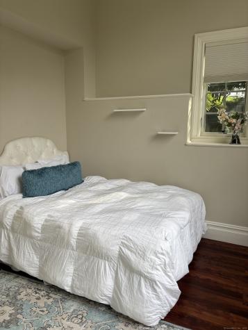 7 Taunton Lane Newtown CT 06470