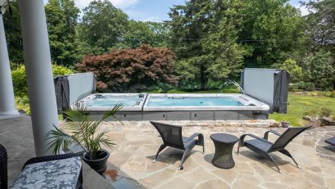 7 Taunton Lane Newtown CT 06470