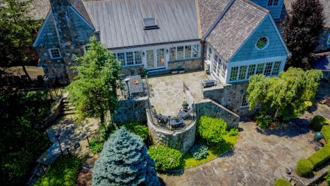 7 Taunton Lane Newtown CT 06470