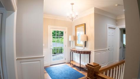7 Taunton Lane Newtown CT 06470