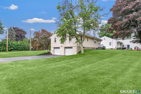 240 Blackhouse Road Trumbull CT 06611