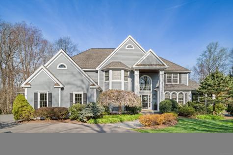8 Merlins Lane Newtown CT 06470