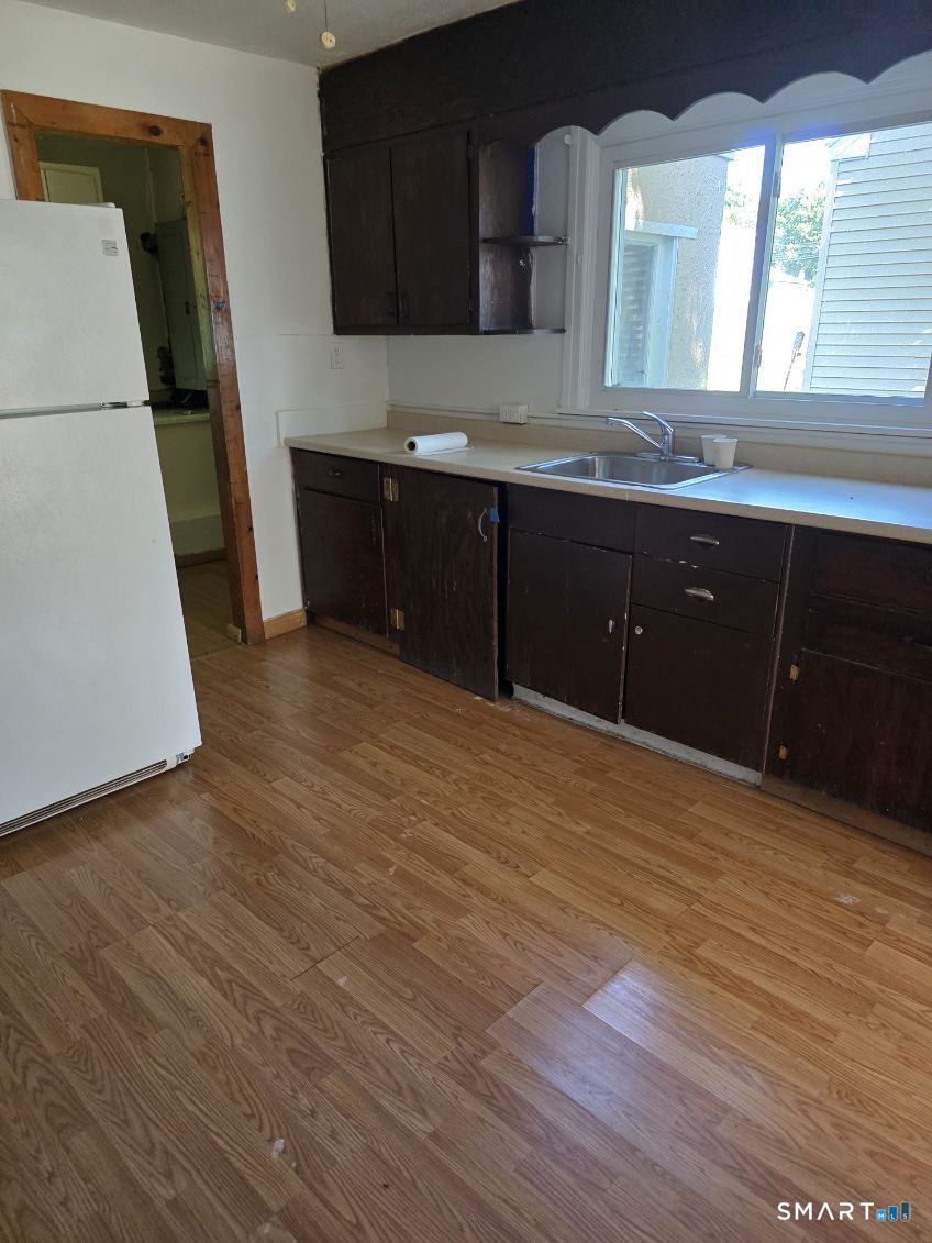 12 Woodlawn Avenue Waterford CT 06385