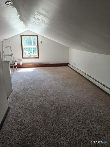 12 Woodlawn Avenue Waterford CT 06385