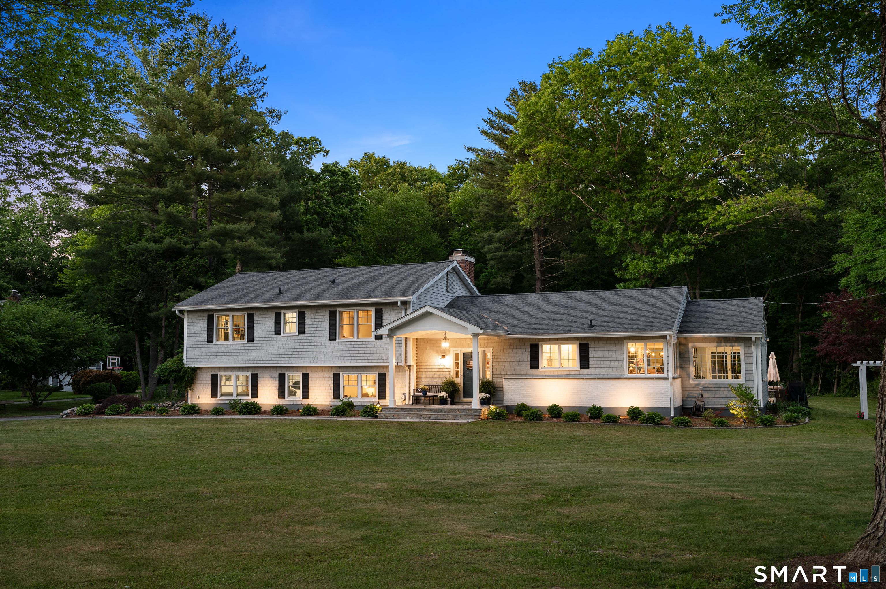 121 Thornwood Road Stamford CT 06903