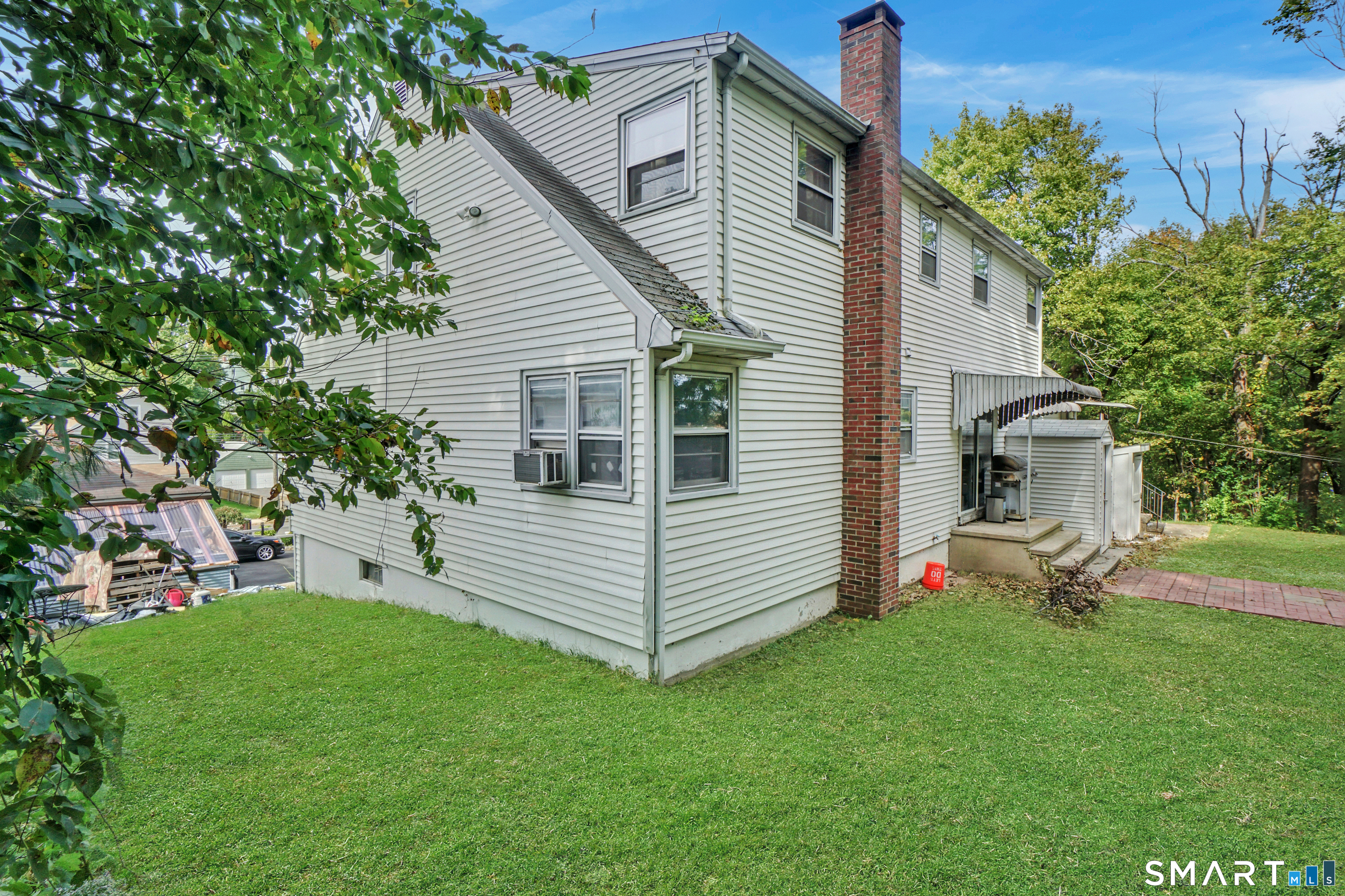 215 Hawkins Street Derby CT 06418