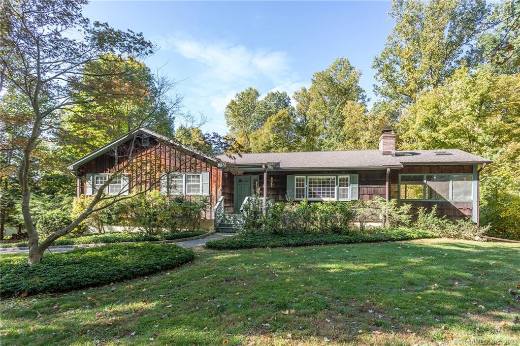 8 Galloping Hill Drive New Fairfield CT 06812