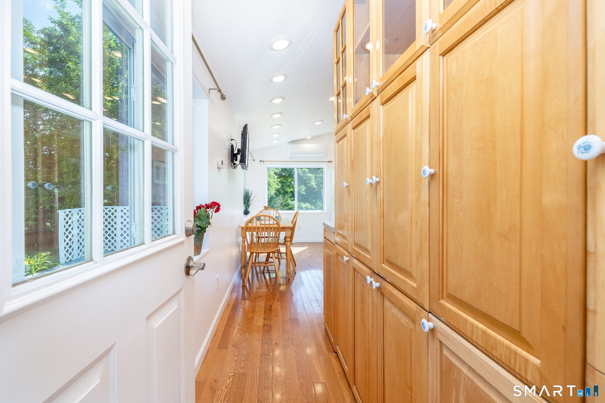 2 Barn Hill Road Bloomfield CT 06002