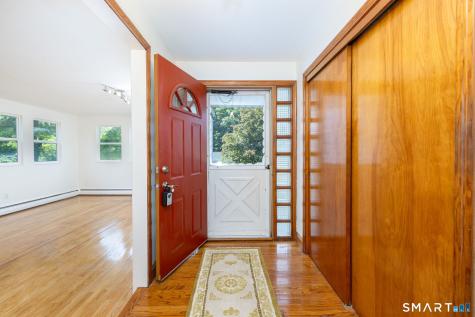 2 Barn Hill Road Bloomfield CT 06002