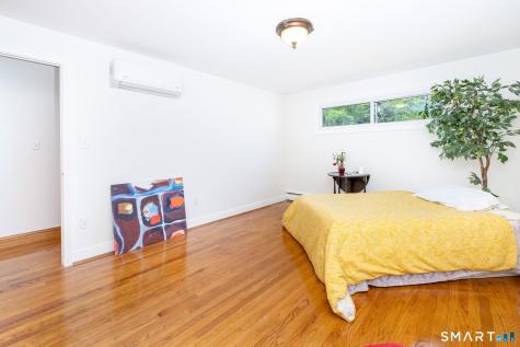 2 Barn Hill Road Bloomfield CT 06002