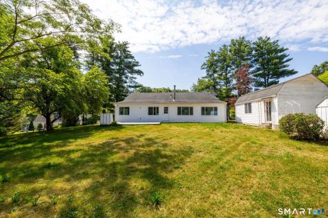 2 Barn Hill Road Bloomfield CT 06002