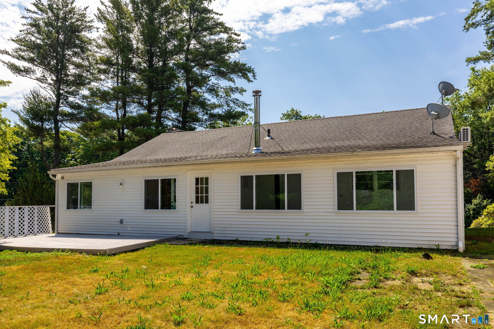2 Barn Hill Road Bloomfield CT 06002