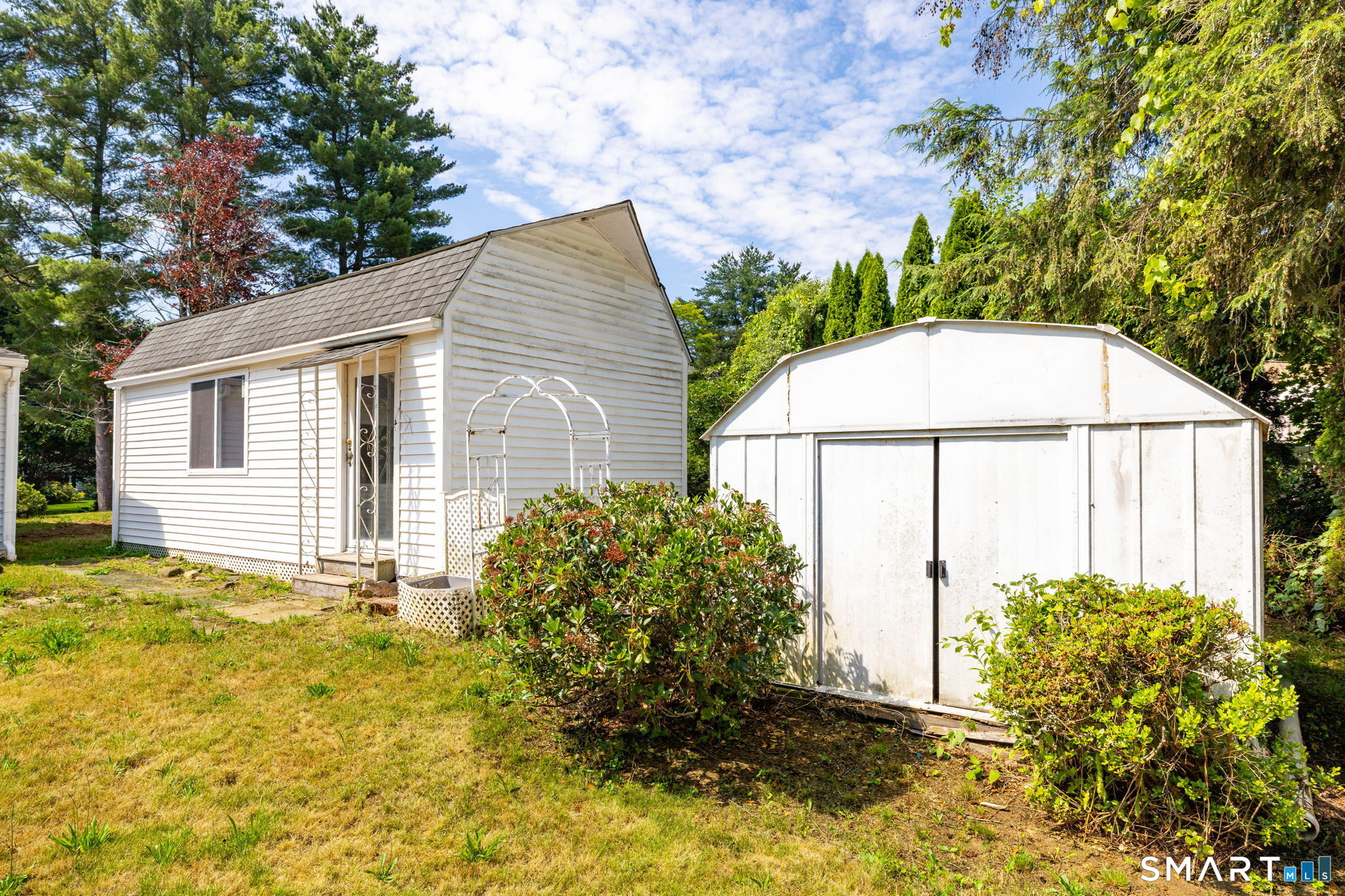 2 Barn Hill Road Bloomfield CT 06002