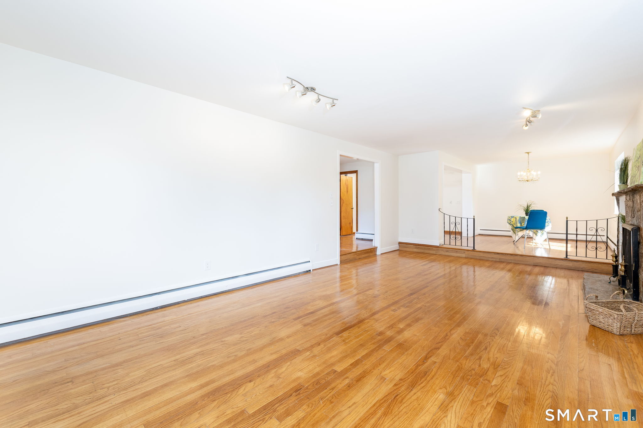 2 Barn Hill Road Bloomfield CT 06002