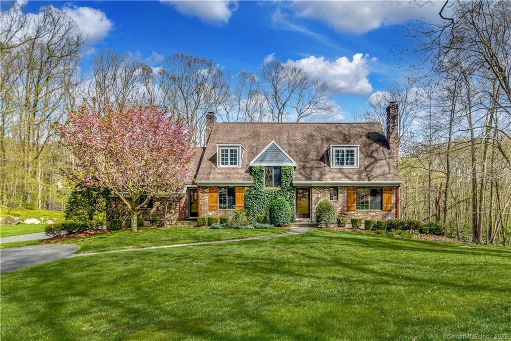 17 Mountainview Drive Redding CT 06896