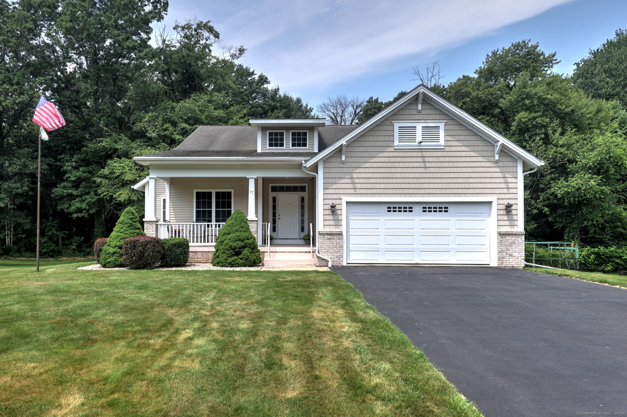 17 Harvest Lane Bloomfield CT 06002