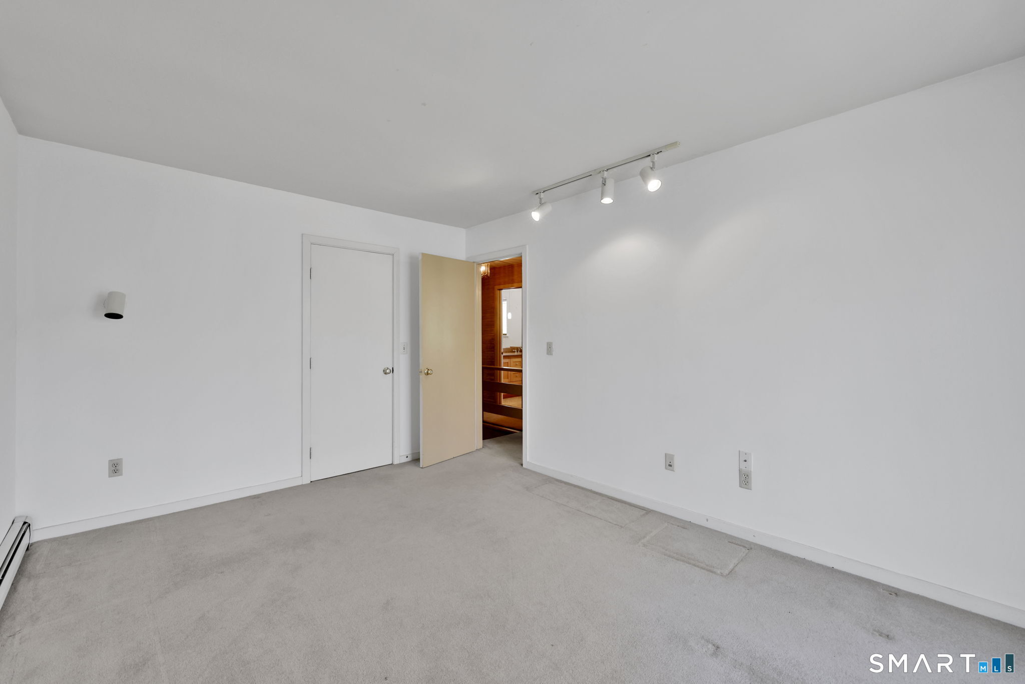 18 Ledgewood Road Redding CT 06896