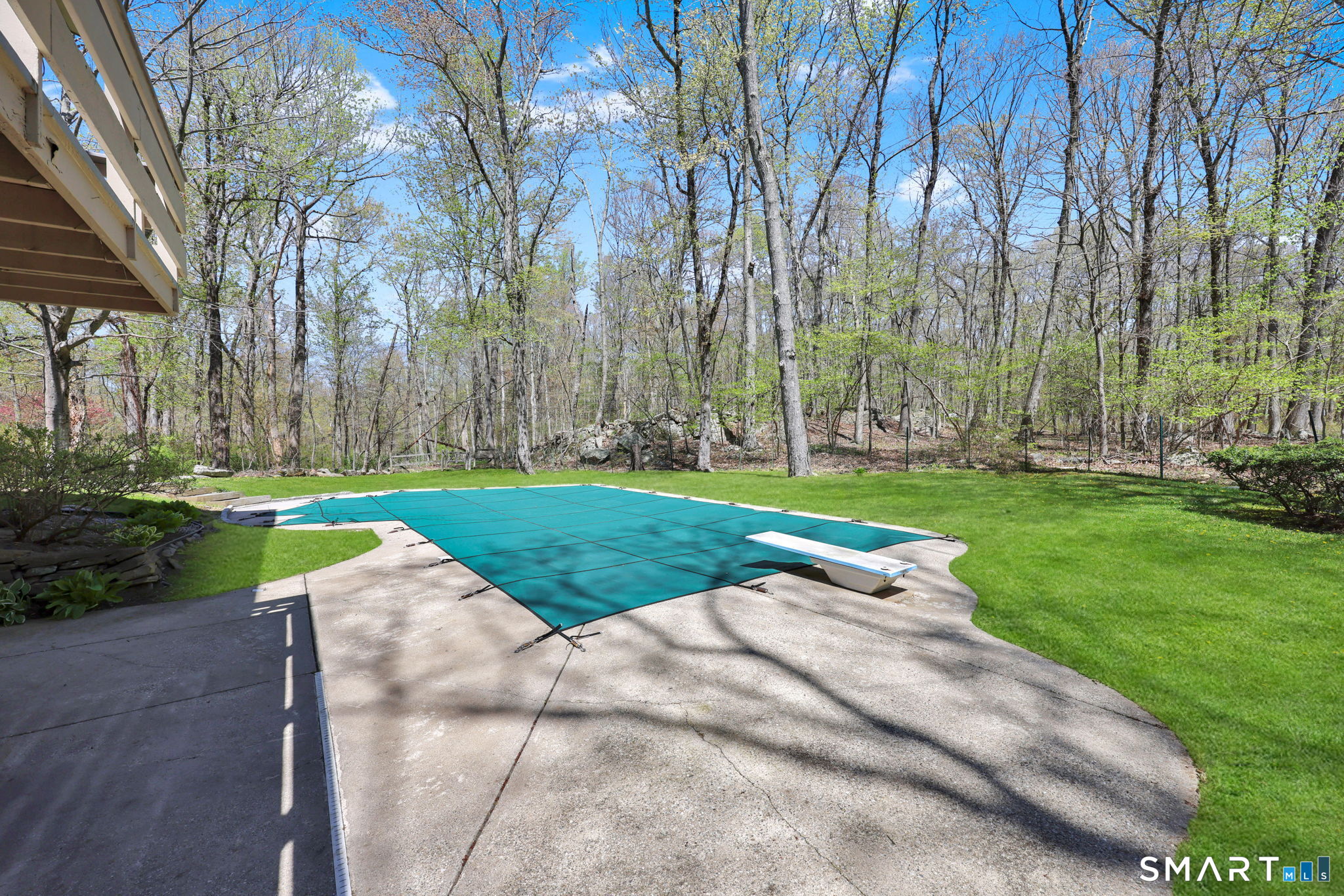 18 Ledgewood Road Redding CT 06896