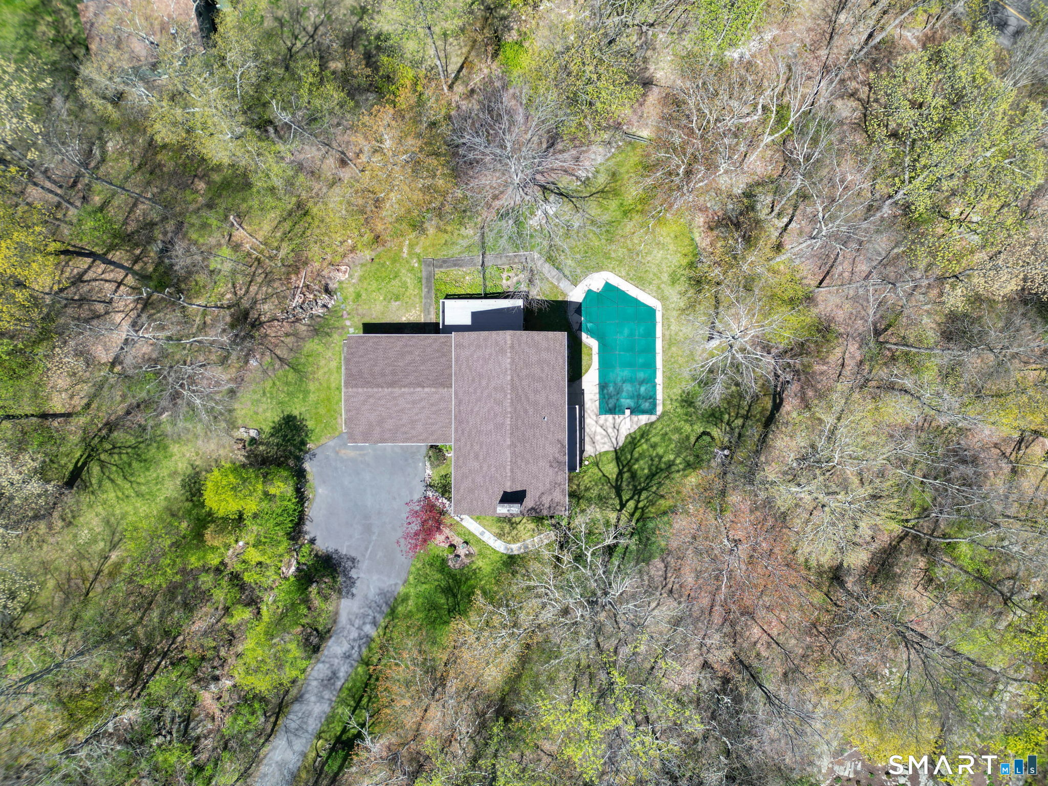 18 Ledgewood Road Redding CT 06896