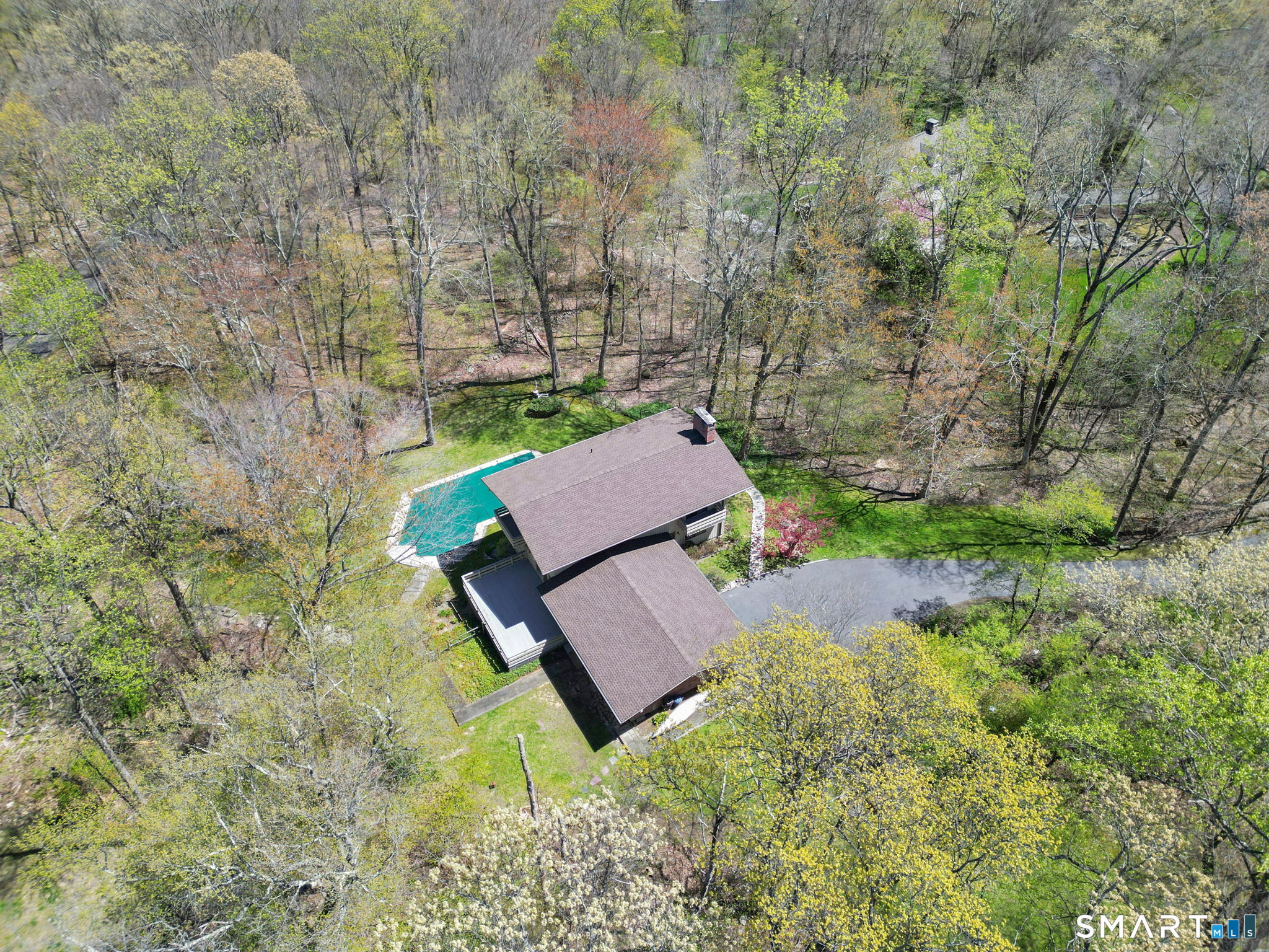 18 Ledgewood Road Redding CT 06896