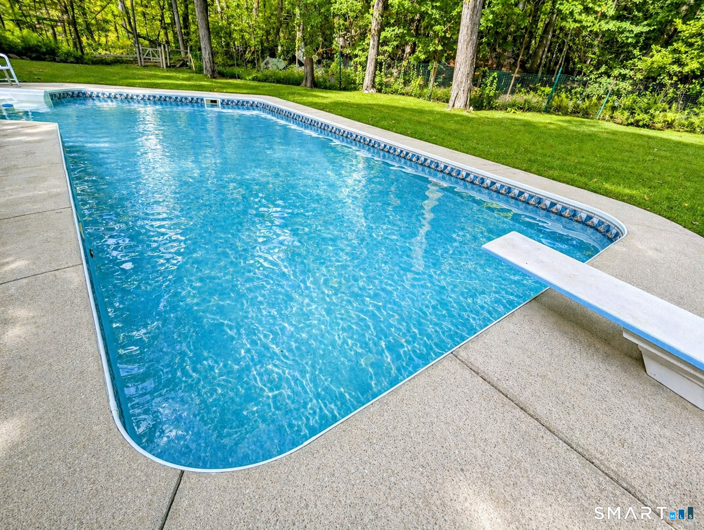 18 Ledgewood Road Redding CT 06896