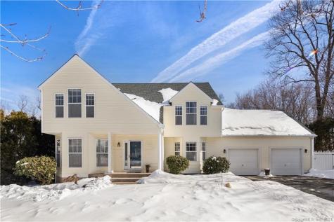 26 Nutmeg Hill Road Hamden CT 06514