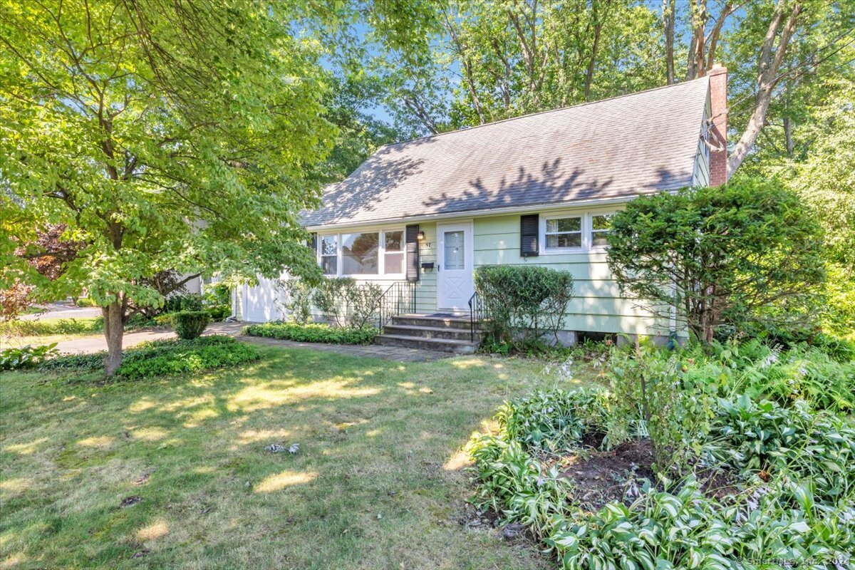 37 Burnham Drive West Hartford CT 06110
