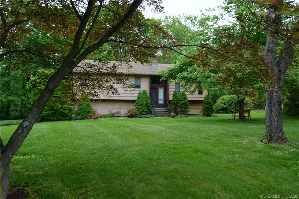 75 Deerfield Drive Hamden CT 06518