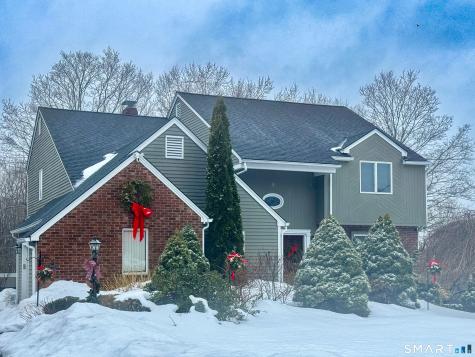 8 Whispering Pines Drive Wallingford CT 06492