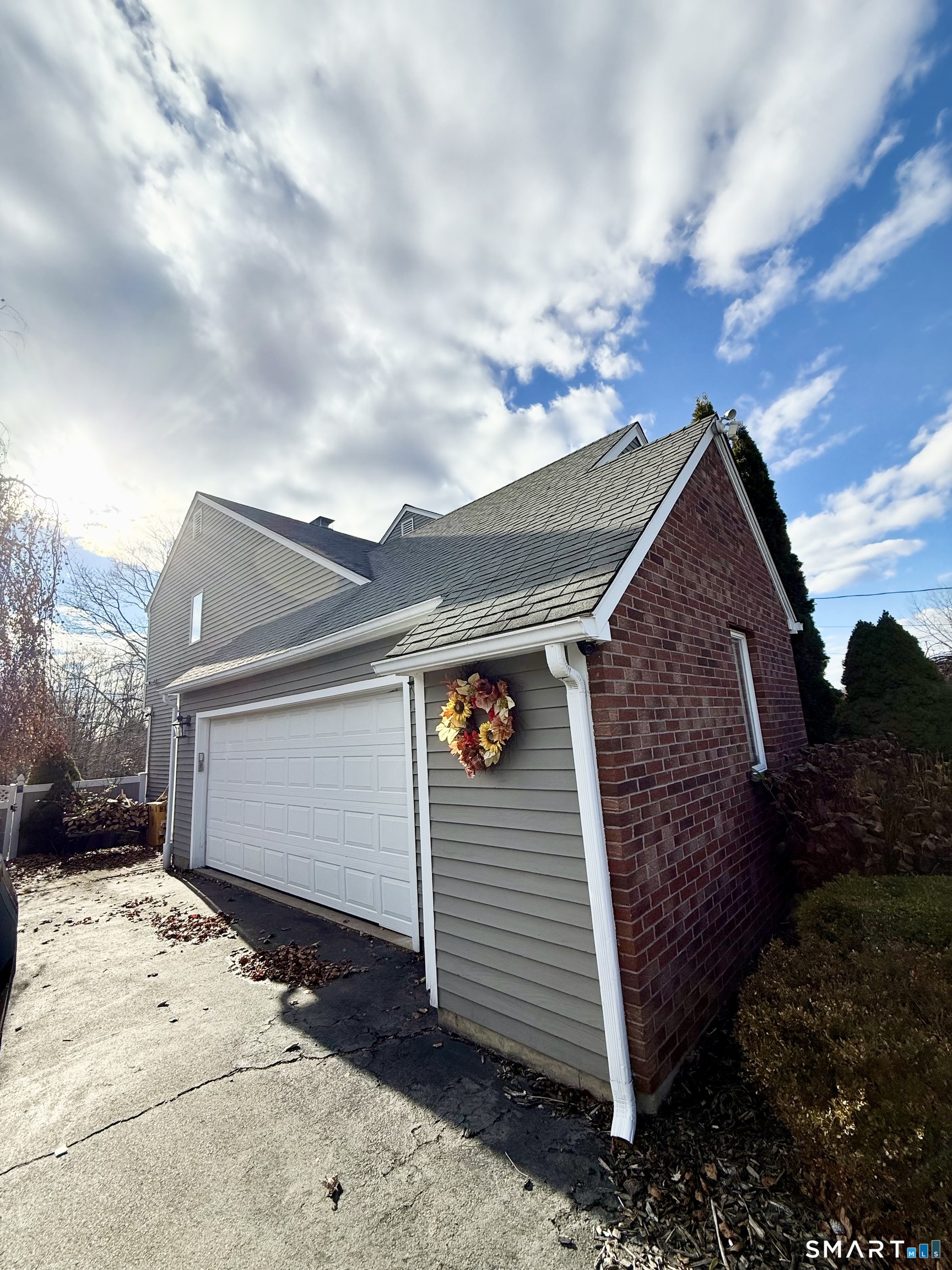 8 Whispering Pines Drive Wallingford CT 06492