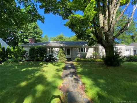 812 Ridge Road Hamden CT 06517