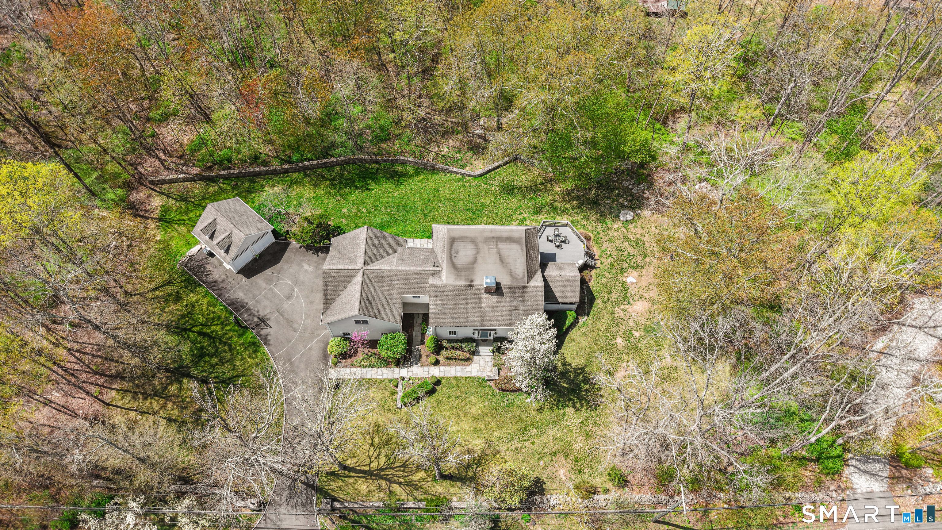 4041 Redding Road Fairfield CT 06824
