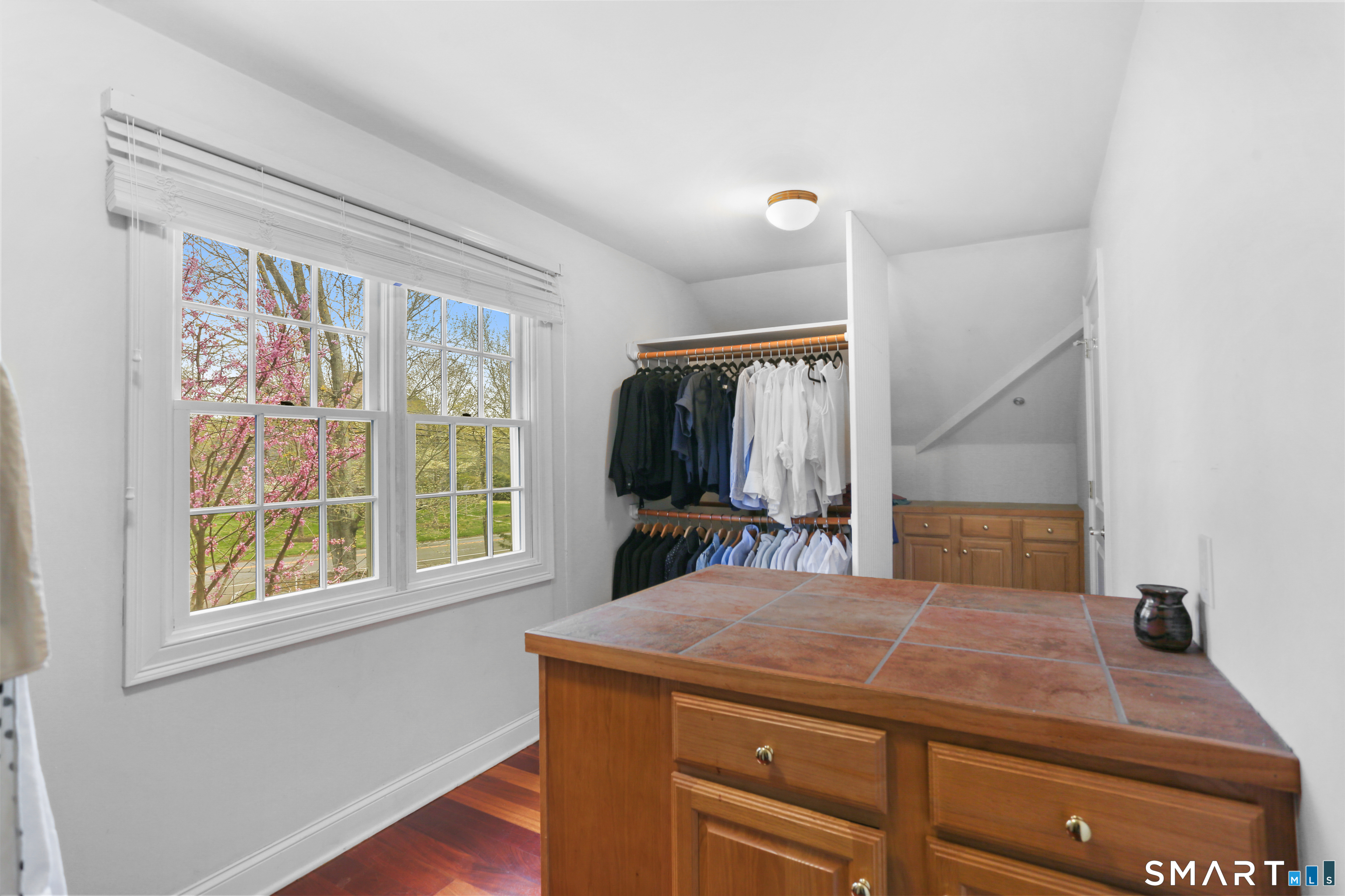 4041 Redding Road Fairfield CT 06824