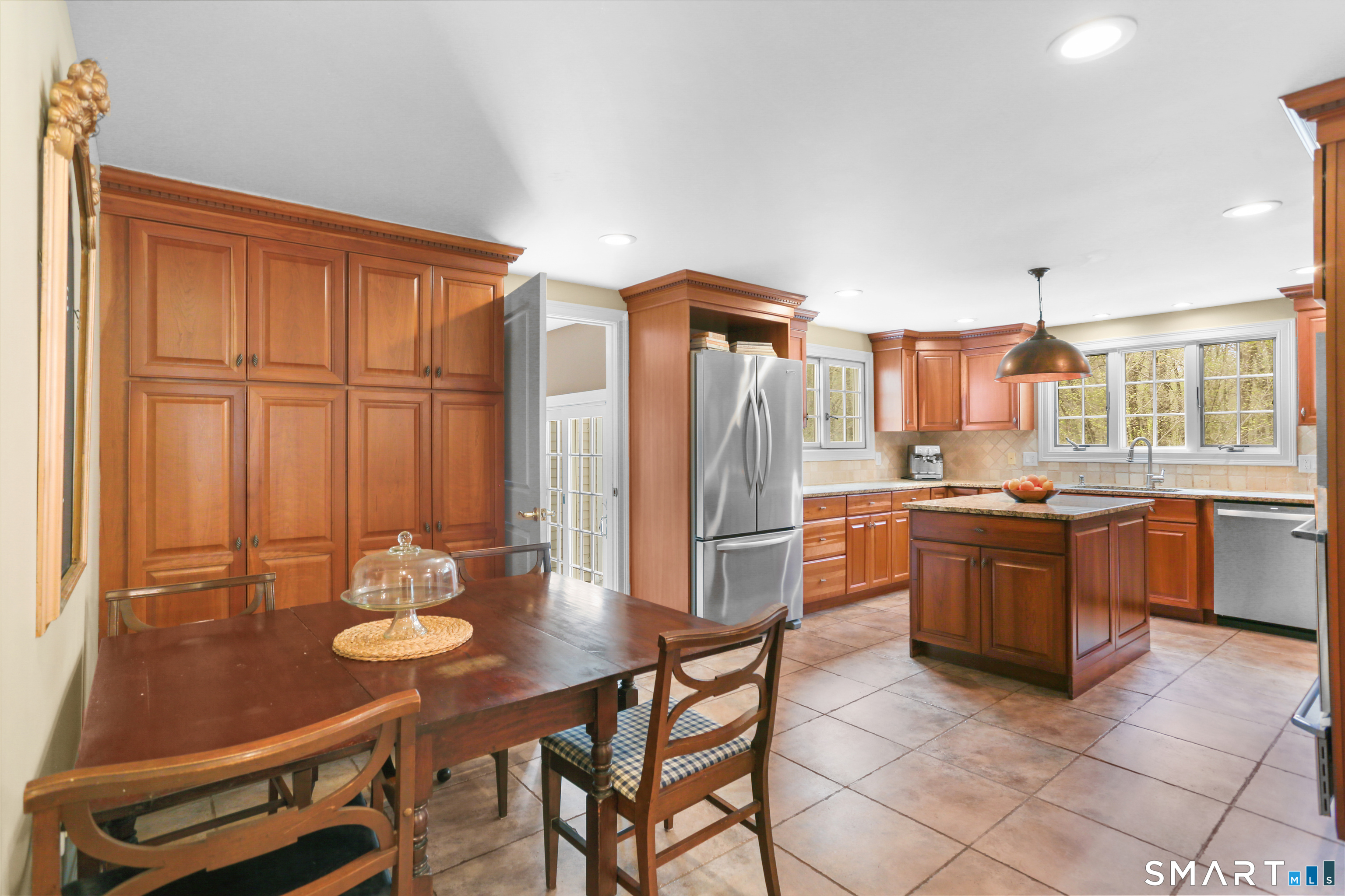 4041 Redding Road Fairfield CT 06824