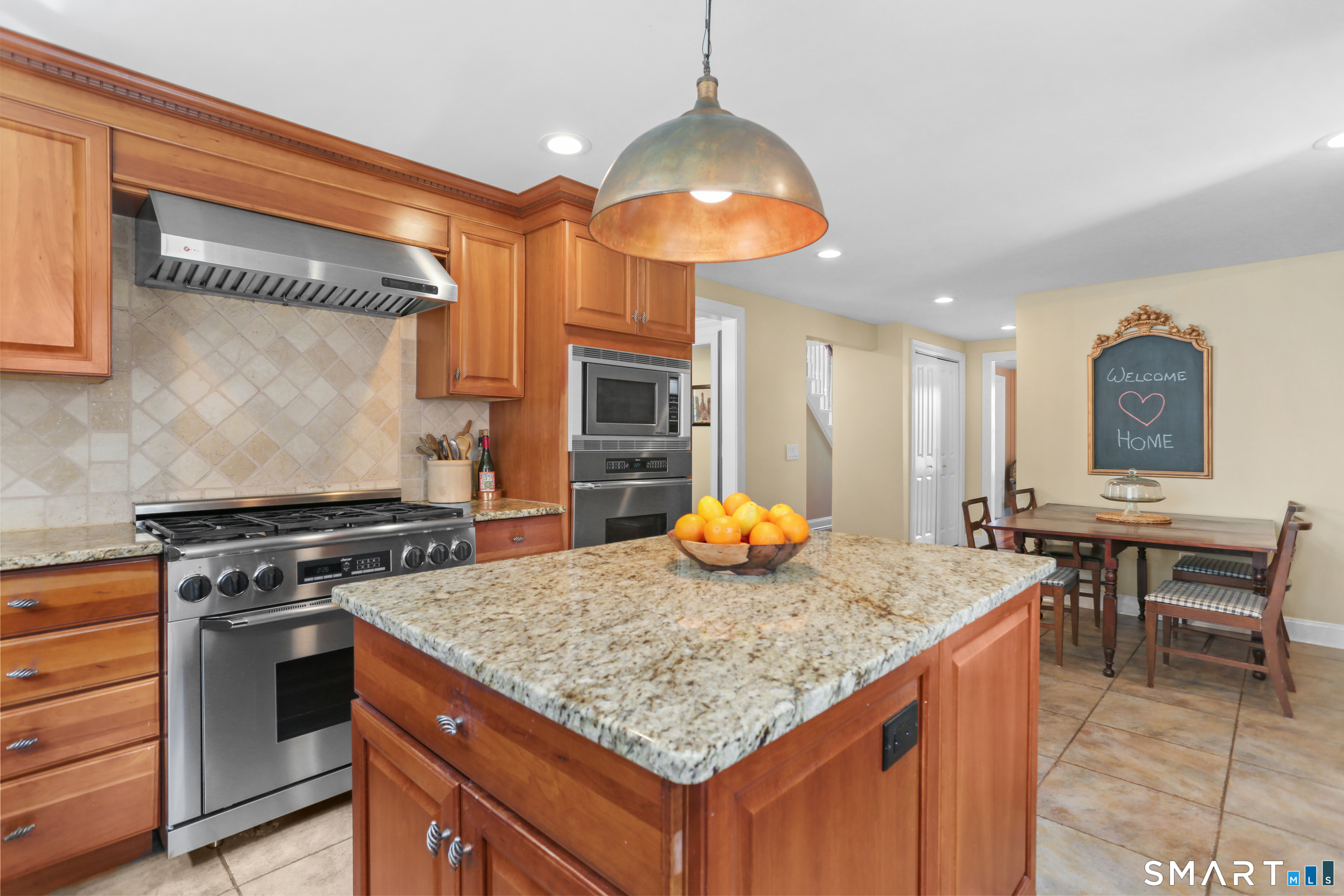 4041 Redding Road Fairfield CT 06824
