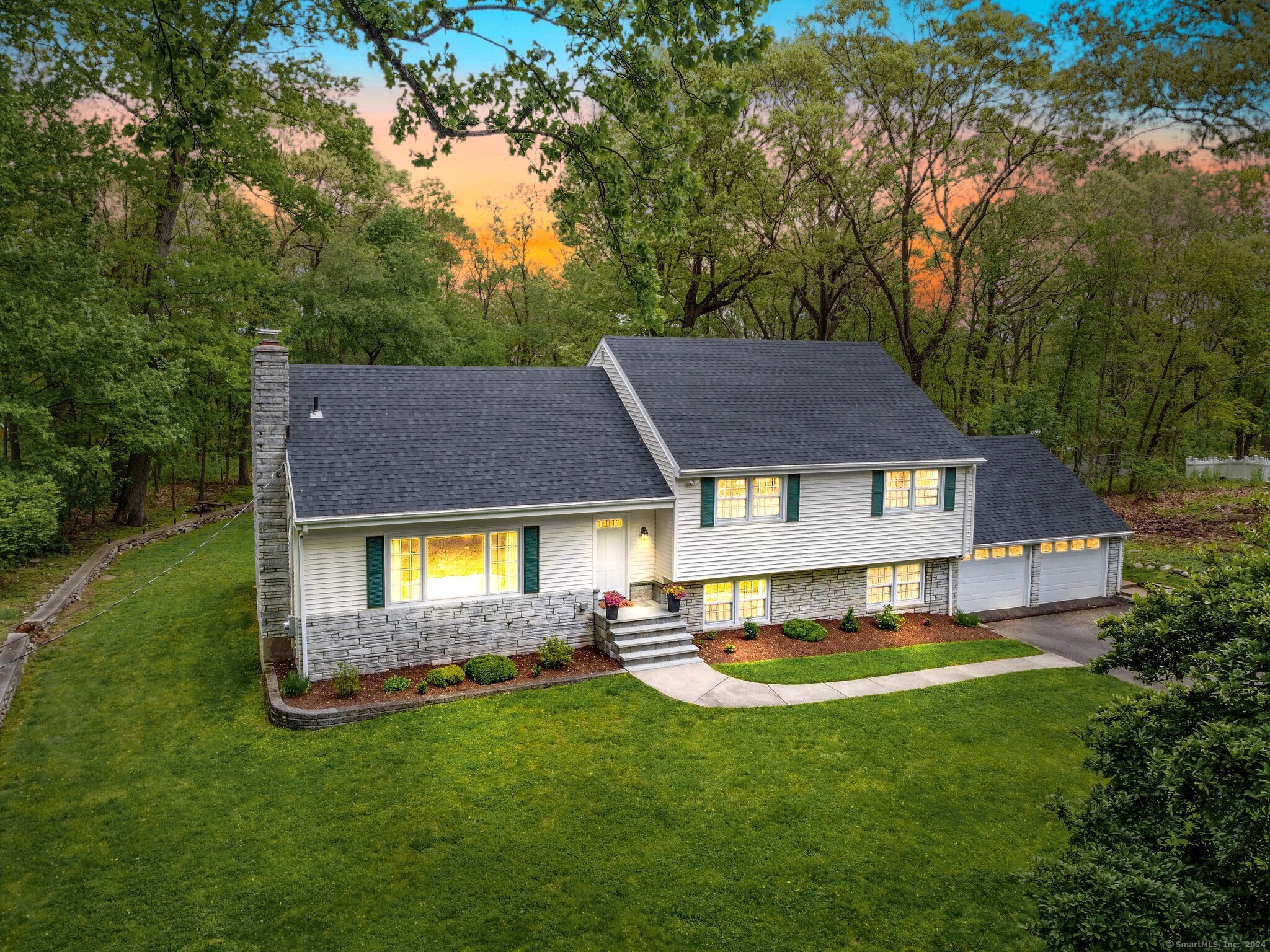 562 Rock Ridge Road Fairfield CT 06824