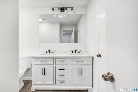 7 Longview Road Newtown CT 06482
