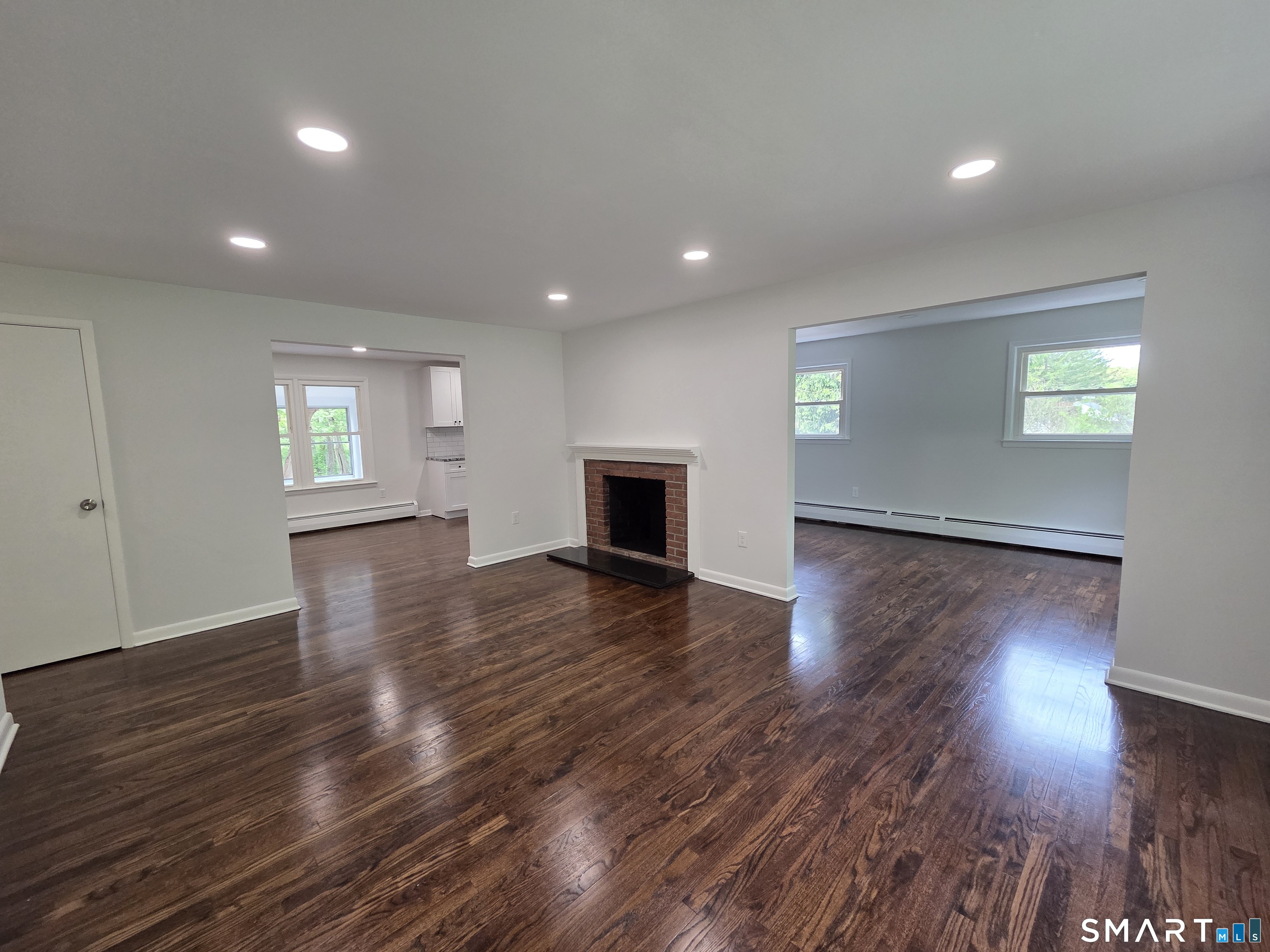 7 Longview Road Newtown CT 06482