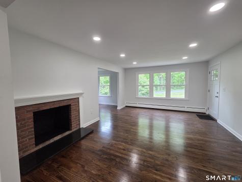 7 Longview Road Newtown CT 06482