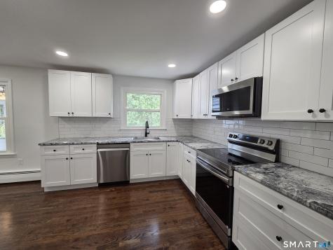 7 Longview Road Newtown CT 06482