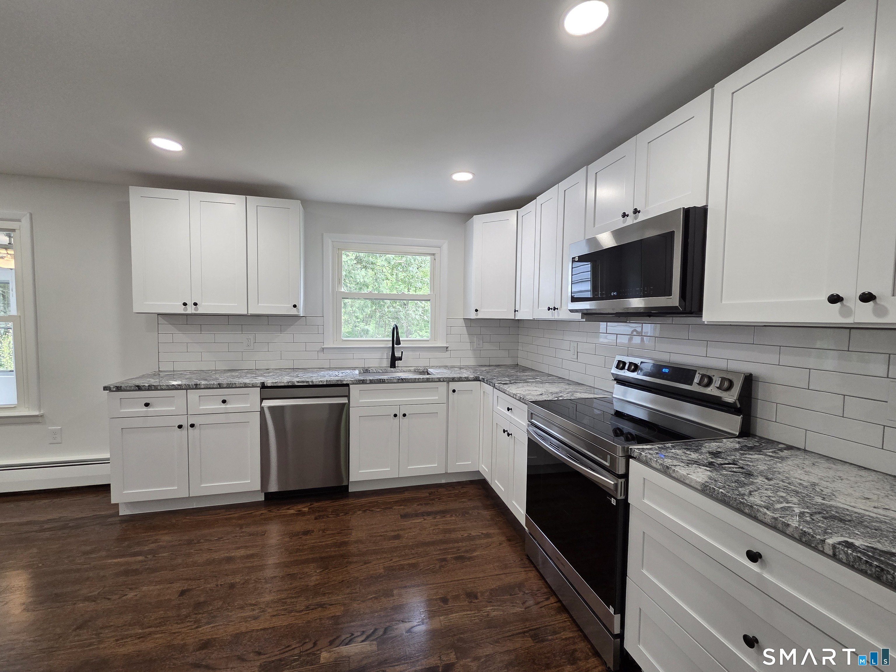 7 Longview Road Newtown CT 06482