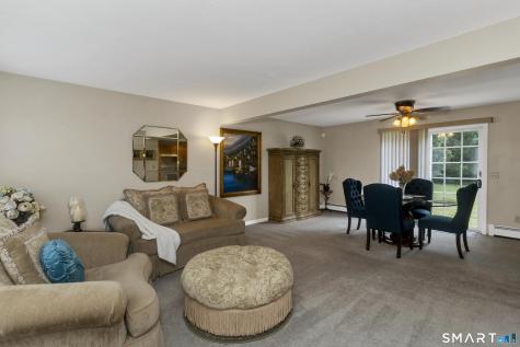 31 Broadleaf Circle Suffield CT 06093