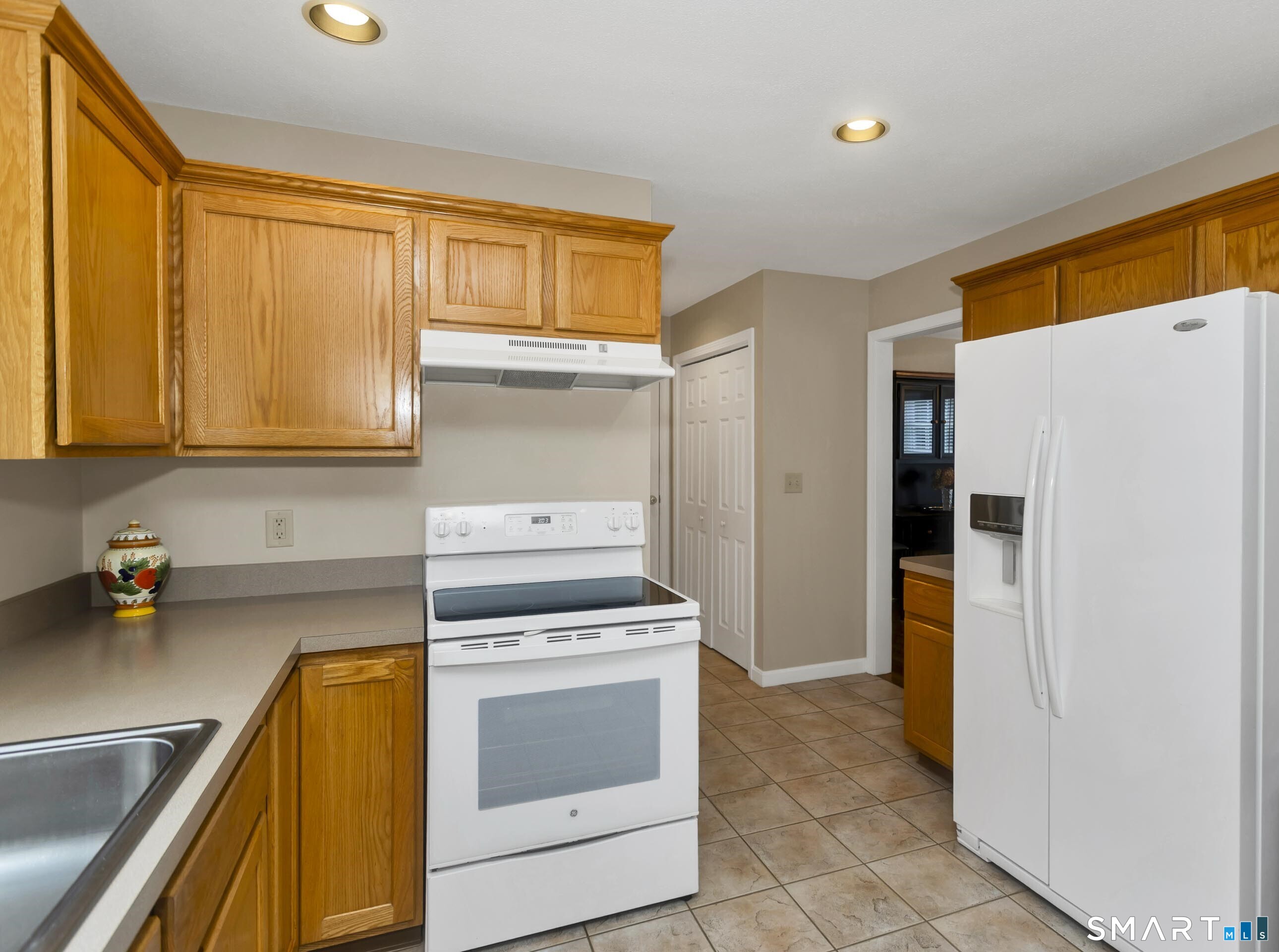 31 Broadleaf Circle Suffield CT 06093