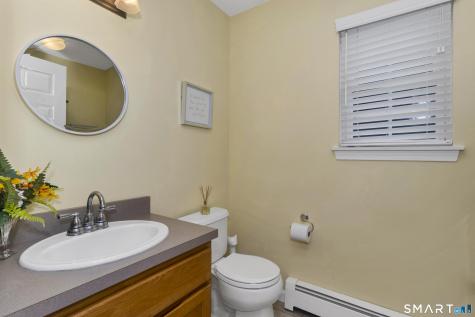 31 Broadleaf Circle Suffield CT 06093